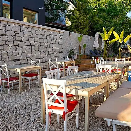 Kekik Catina Alaçatı