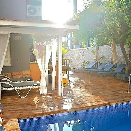 Kekik Catina Hotel Alaçatı