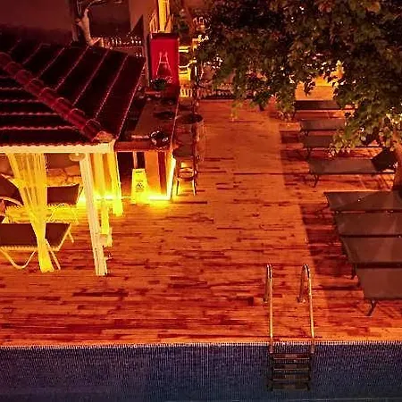 Kekik Catina 3* Alaçatı